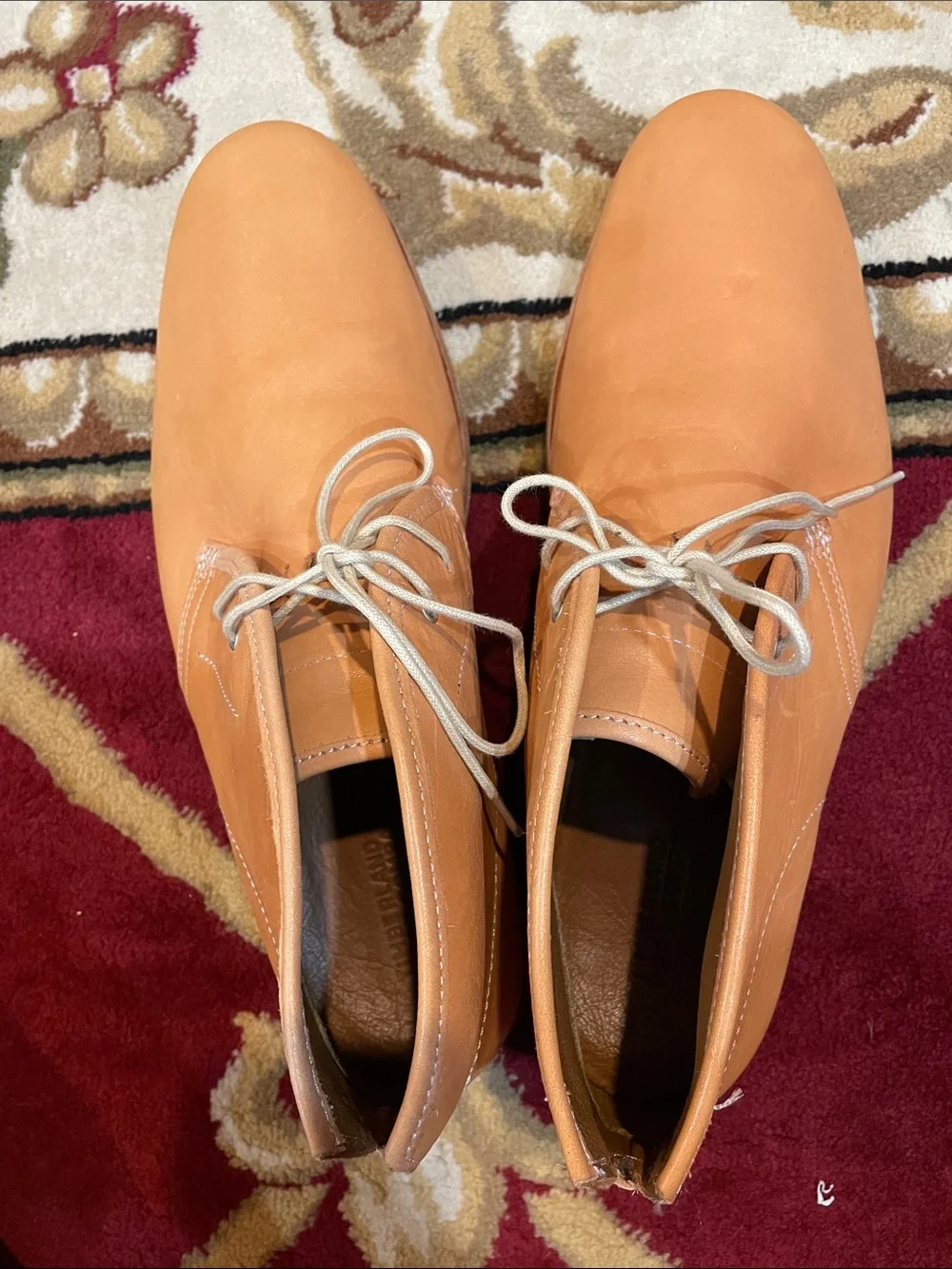 Men's Tan Leather Chukka Boots — Casual Lace-Up Style